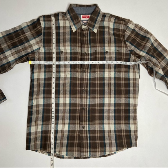 WRANGLER Relaxed Fit Heavyweight Button Down Shirt - Picture 10 of 10